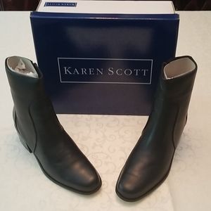 New in Box. Karen Scott, Crawford Leather Boot